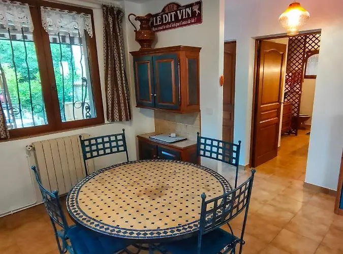 Escale Bord De Apartamento